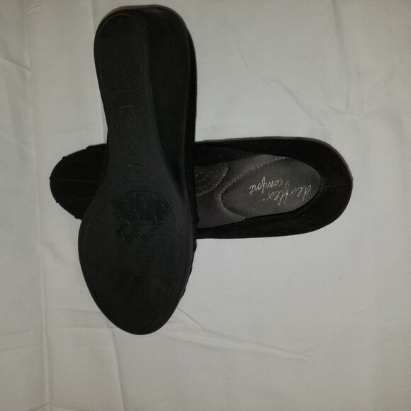 DEXFLEX COMFORT WOMEN"S WEDGE STYLE SUEDE SHOES - Picture 12 of 15